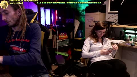 Honey and Bear online show from February 2025 02:03:02 AM