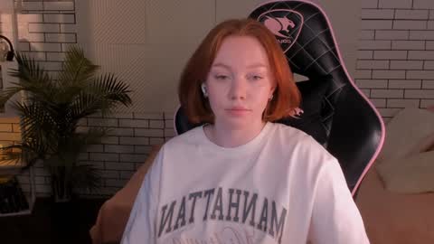 Snapshot of honeyautumn chatting on December 2024 02:30:02 AM honeyautumn online show from December 2024 02:30:02 AM