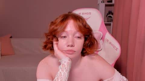 Snapshot of honeyautumn chatting on December 2024 03:23:02 AM honeyautumn online show from December 2024 03:23:02 AM