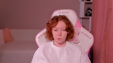 Snapshot of honeyautumn chatting on January 2025 03:50:02 AM honeyautumn online show from January 2025 03:50:02 AM