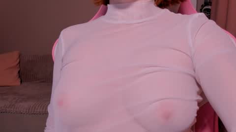 Snapshot of honeyautumn chatting on January 2025 12:45:01 AM honeyautumn online show from January 2025 12:45:01 AM