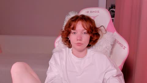 Snapshot of honeyautumn chatting on January 2025 03:20:01 AM honeyautumn online show from January 2025 03:20:01 AM