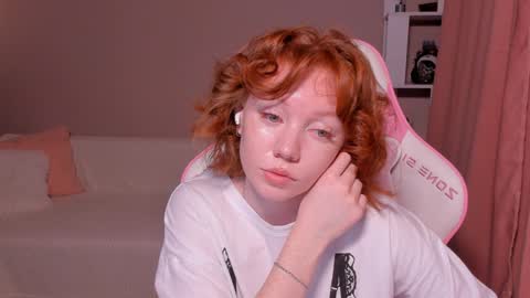 Snapshot of honeyautumn chatting on January 2025 11:44:02 PM honeyautumn online show from January 2025 11:44:02 PM