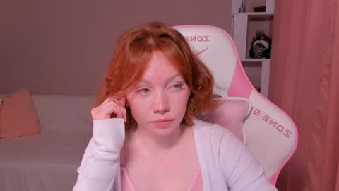 Snapshot of honeyautumn chatting on January 2025 03:04:02 AM honeyautumn online show from January 2025 03:04:02 AM
