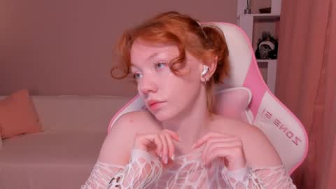Snapshot of honeyautumn chatting on January 2025 12:06:01 AM honeyautumn online show from January 2025 12:06:01 AM