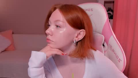 Snapshot of honeyautumn chatting on February 2025 03:01:02 AM honeyautumn online show from February 2025 03:01:02 AM