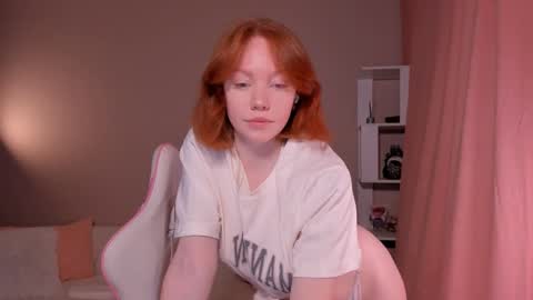 Snapshot of honeyautumn chatting on February 2025 12:54:02 AM honeyautumn online show from February 2025 12:54:02 AM