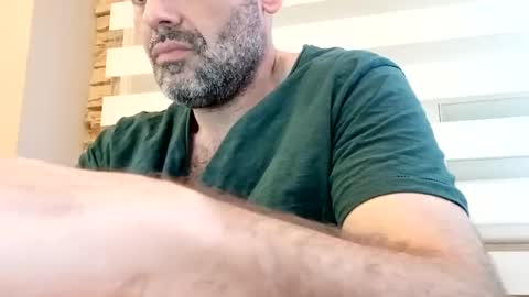 Snapshot of honeydaddyforyou chatting on March 2025 05:16:02 PM honeydaddyforyou online show from March 2025 05:16:02 PM