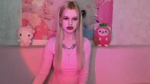 Lisa online show from November 2025 05:30:01 PM