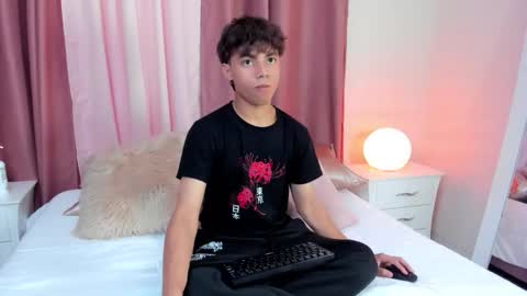 honeymoon_sariel online show from October 2025 08:20:01 PM