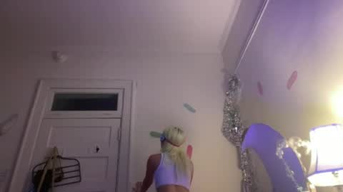 Snapshot of honeyxlimbed chatting on July 2026 04:36:01 AM Emi Rose online show from July 2026 04:36:01 AM