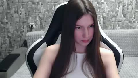 Nancy online show from February 2025 12:39:02 PM