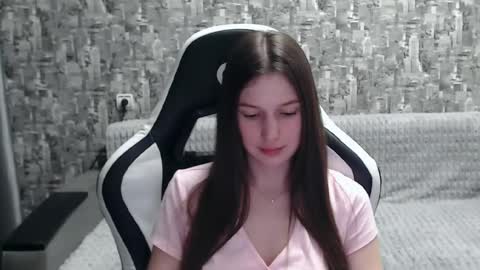 Nancy online show from February 2025 02:46:01 PM