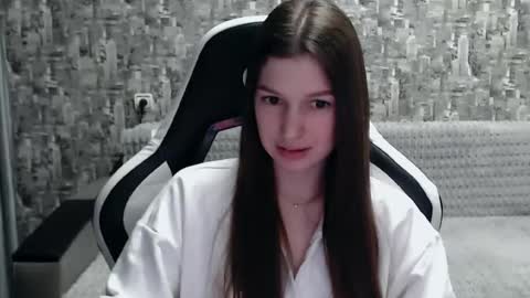 Nancy online show from February 2025 05:07:02 PM