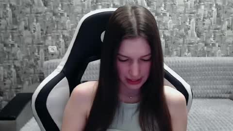 Nancy online show from March 2025 04:49:01 PM