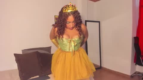 HoneyBrown online show from November 2025 09:28:01 PM