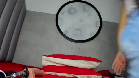 honnyy_23 online show from April 2026 07:22:01 PM