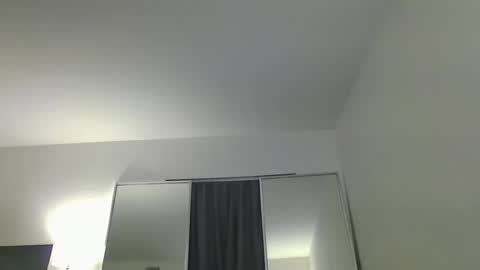 Snapshot of honorablyrespectedgent chatting on November 2025 01:40:01 AM Andrew online show from November 2025 01:40:01 AM