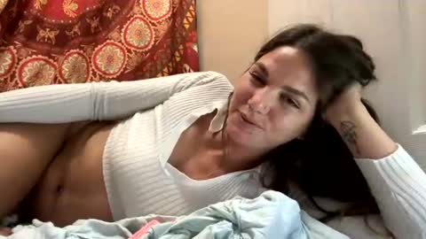 HoodHippy online show from June 2026 07:11:01 AM