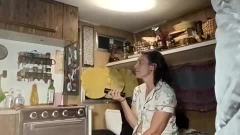 hoodoou online show from December 2025 05:03:02 AM