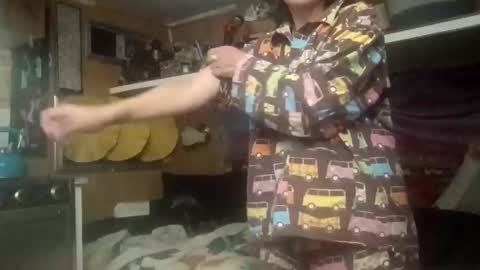 hoodoou online show from January 2026 02:57:02 AM