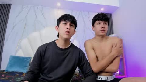 hoot_booys_ online show from April 2026 08:53:02 PM