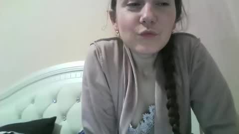 hootloove69 online show from November 2025 05:00:02 PM