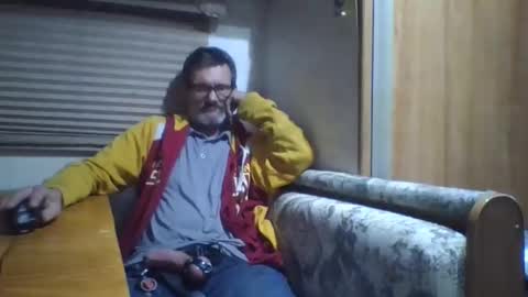 joey online show from November 2025 05:18:02 AM