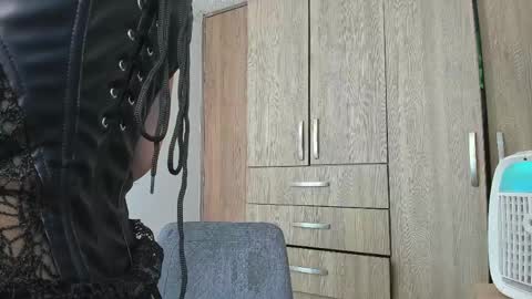 horny_adiction online show from April 2026 07:10:01 PM