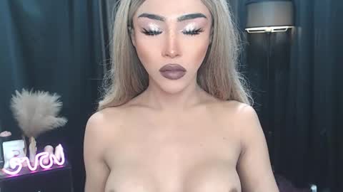 Snapshot of horny_ayahh chatting on February 2025 12:52:02 AM horny_ayahh online show from February 2025 12:52:02 AM