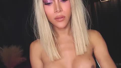 Snapshot of horny_ayahh chatting on March 2025 08:37:02 PM horny_ayahh online show from March 2025 08:37:02 PM