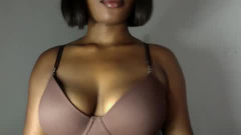 delilah online show from May 2026 08:17:02 PM