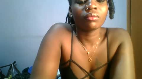 phanice online show from November 2025 07:02:02 PM