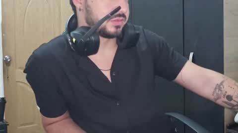 Lukas online show from January 2026 02:37:01 AM