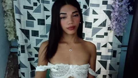 Rhiana online show from April 2026 09:20:01 PM