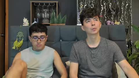 Alex and Camilo online show from February 2025 12:54:01 AM