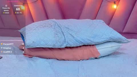 Snapshot of hornybarelylegalgirl chatting on February 2026 12:31:01 AM Khloe online show from February 2026 12:31:01 AM