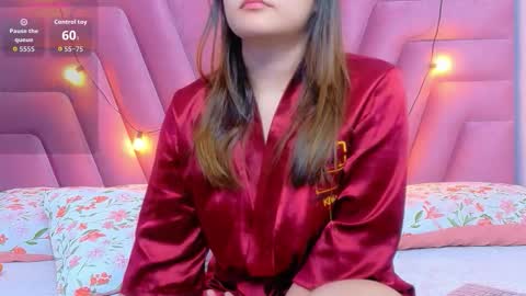 Snapshot of hornybarelylegalgirl chatting on February 2026 12:11:01 PM Khloe online show from February 2026 12:11:01 PM