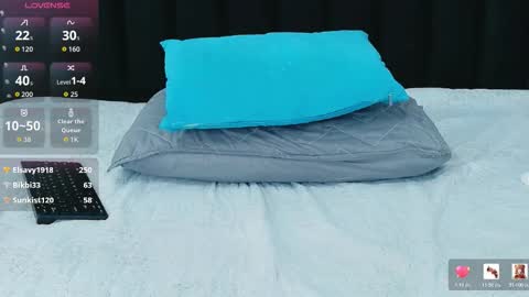 Snapshot of hornybarelylegalgirl chatting on March 2026 12:24:02 AM Khloe online show from March 2026 12:24:02 AM