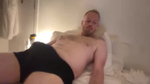 Snapshot of hornyben1189 chatting on October 2025 11:39:01 PM Horny Ben online show from October 2025 11:39:01 PM