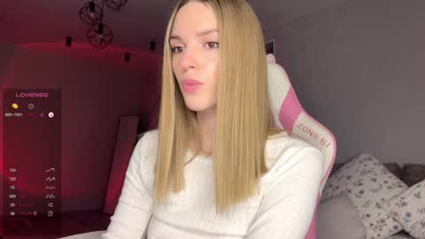 Snapshot of hornybunnyss chatting on January 2025 07:49:01 PM Sonya online show from January 2025 07:49:01 PM