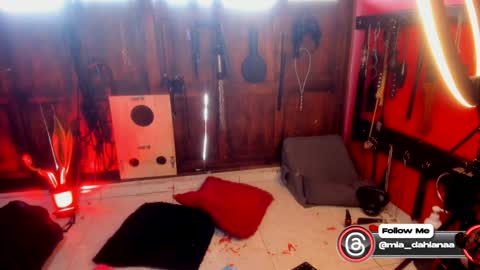 Mia Dahianaa   2  hornydahianax online show from February 2025 06:44:02 PM