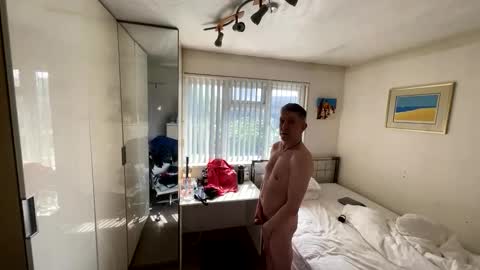 Snapshot of hornylondo chatting on April 2026 10:10:01 AM Hornylondon online show from April 2026 10:10:01 AM