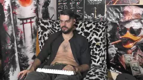 Snapshot of hornymaster93 chatting on October 2025 08:33:02 PM hornymaster online show from October 2025 08:33:02 PM