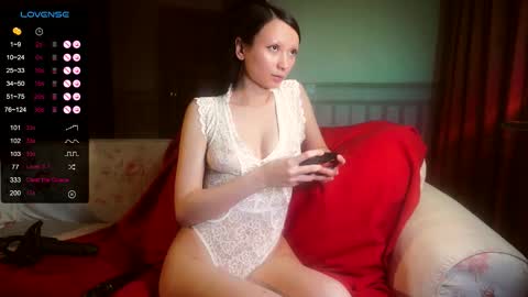 Snapshot of hornymoon666 chatting on October 2025 08:07:02 PM Hornymoon Moona online show from October 2025 08:07:02 PM