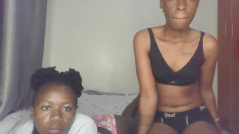 Snapshot of hornysouls01 chatting on September 2025 04:14:02 AM hornysouls01 online show from September 2025 04:14:02 AM