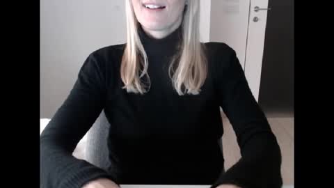 Hornyssima online show from January 2026 04:01:02 PM