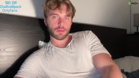 Edward aka Wolf online show from October 2025 10:23:02 PM