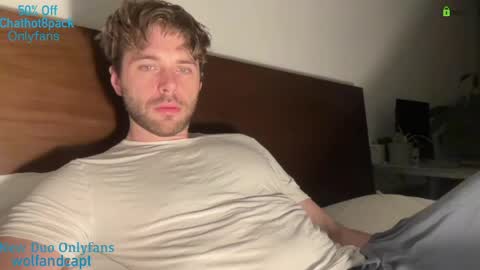 Edward aka Wolf online show from April 2026 03:42:02 AM