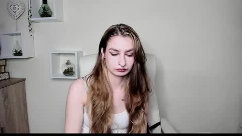 Snapshot of hot_1nina chatting on November 2025 06:46:02 AM NINA online show from November 2025 06:46:02 AM